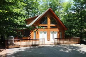 33 Elmwood Ct