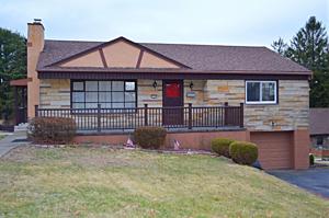 1546 E Elm St