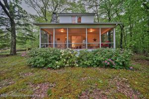 18 E Shore Dr