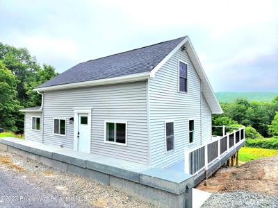 257 Maple Dr