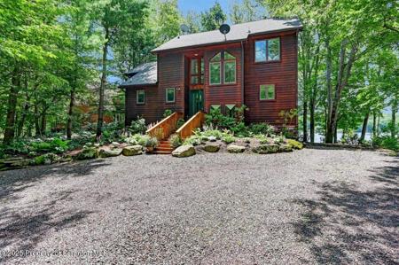 1753 Rockpoint Court