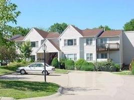 701 E Lowe