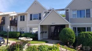 701 E Lowe