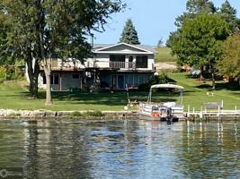 1346 Lakeview Drive