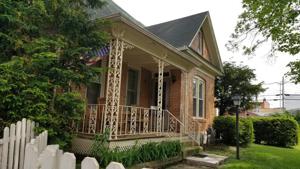 102 E Briggs