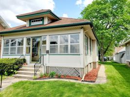 1910 Bertsch Avenue