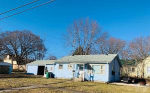 207 E Lowe