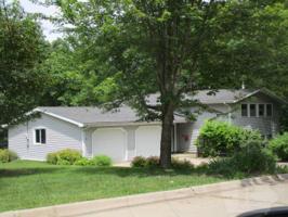 1105 E Hempstead