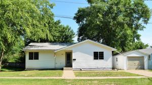 605 E Lowe