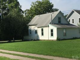 401 E Adams