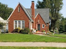 401 W Lane