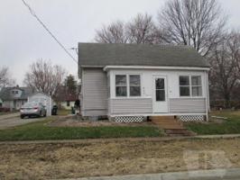405 E Adams