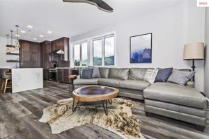 802 Sandpoint Ave #8106
