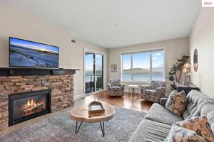 702 Sandpoint Ave.