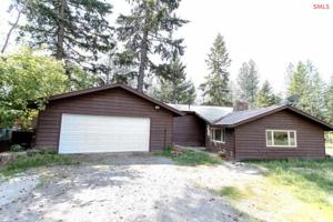 245 Lakeview Dr.