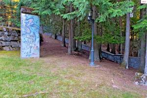 121 Cape of Art Loop