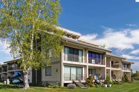 301 Iberian Way #225