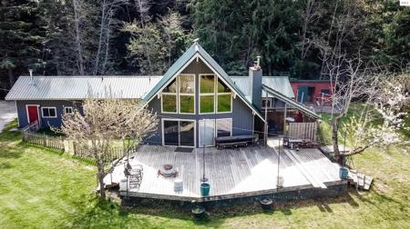 900 Trestle Creek Rd