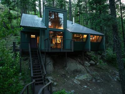 852 Woodland Dr