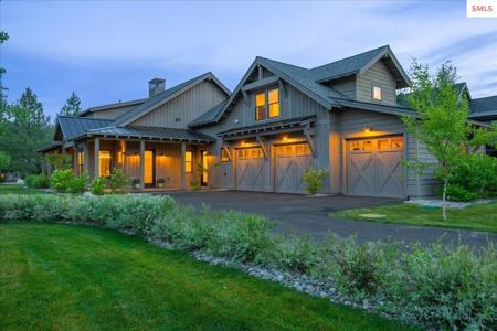 428 W Beach Court