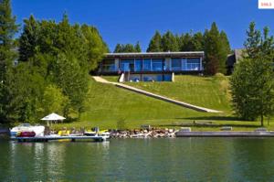 598 Ponder Point