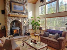 1203/1207 Butler Creek Rd