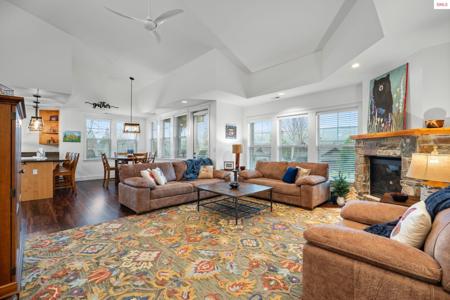 503 Guthrie Place #104