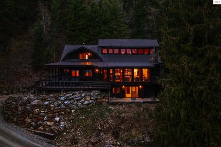 867 Midas Drive
