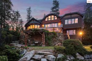 10646 N Lakeview Dr