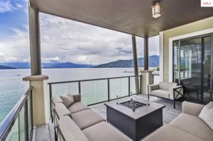 802 Sandpoint Ave #8303