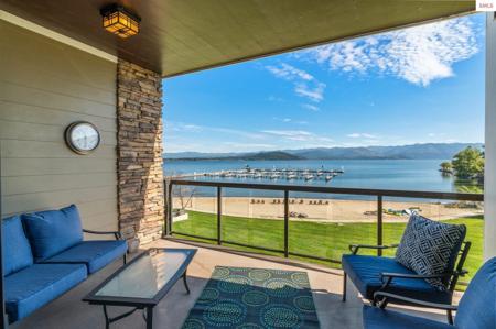402 Sandpoint Ave #222