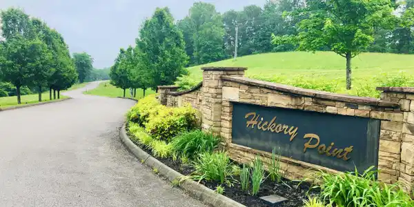 2 Hickory Point Dr Drive