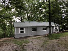 558 Shoreline Drive