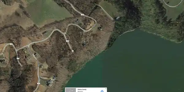 11 Lakepointe Drive