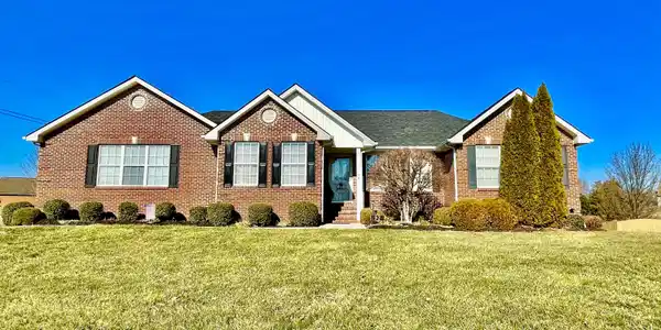 92 Water Cliff Drive