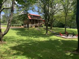 190 Vine Drive