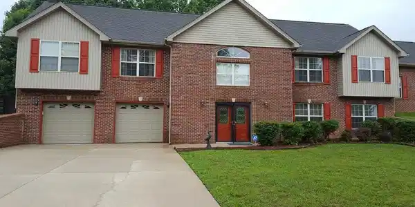 128 Lake Forest Drive Drive