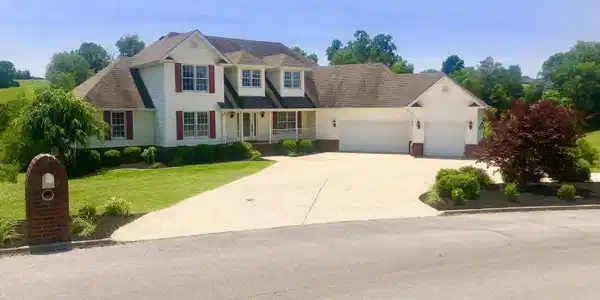 677 Hidden Loop Drive