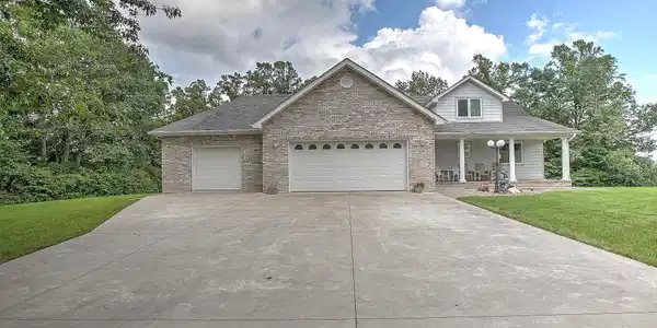 713 Viewpoint Road
