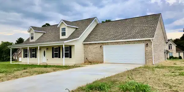 30 Knoll Court