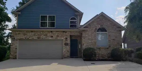 909 Hideaway Drive
