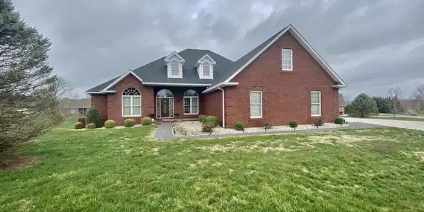 222 Taylor Circle