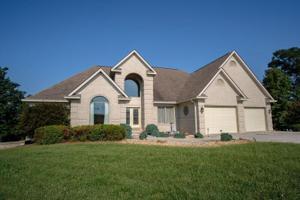 206 Enchanted Drive