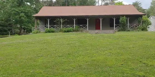 1430 Harbor Springs Road