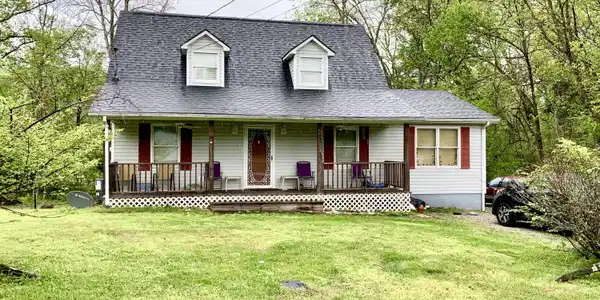 1141 Lakeshore Drive