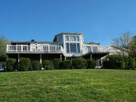 132 Little Reading Road