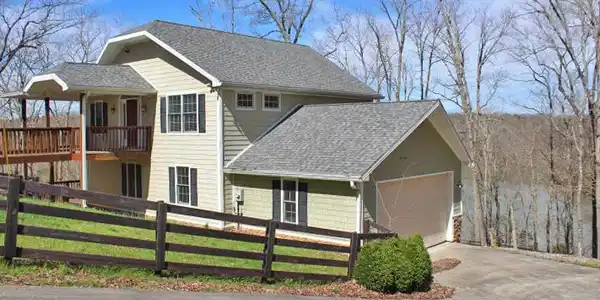 55 Gwen Dr