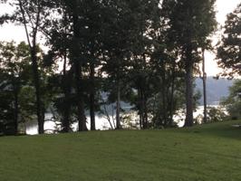 000 Lake Cliff Drive