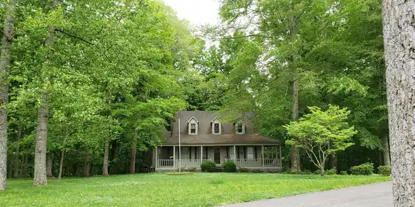608 Lawless Road