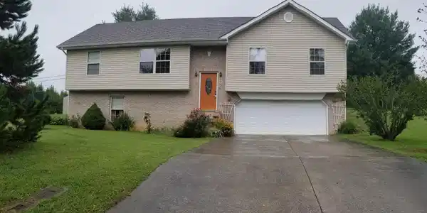 808 Hideaway Dr